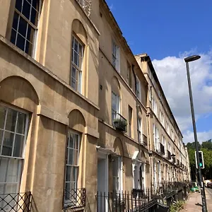  Apartment Elegant Well Appointed Maisonette 105m2 United Kingdom